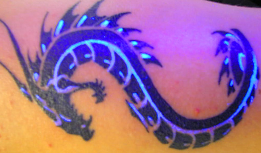 Svítící tetování